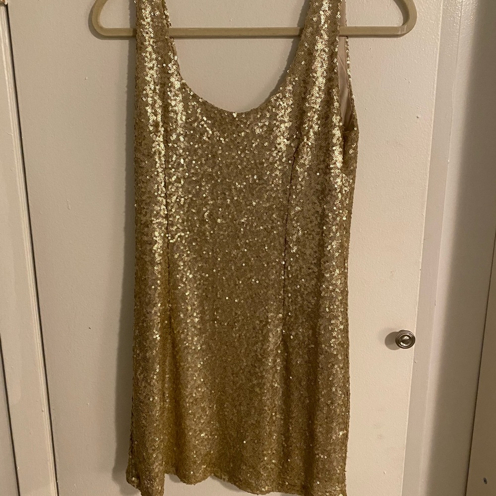 💙3/$45 DRESSES💙**TOBI** Gold Mini with Low Back